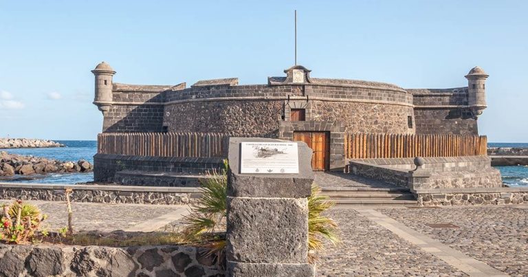 Santa Cruz de Tenerife - Castillo de San Juan Bautista - bei Reisemagazin Plus