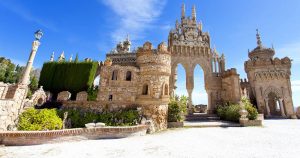 Malaga - Castillo Colomares bei Reisemagazin Plus