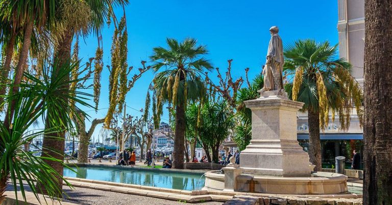 Cannes -  Promenade de la Croisette - bei Reisemagazin Plus