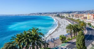 Nizza - Das blaue Meer vor Nizza bei Reisemagazin Plus