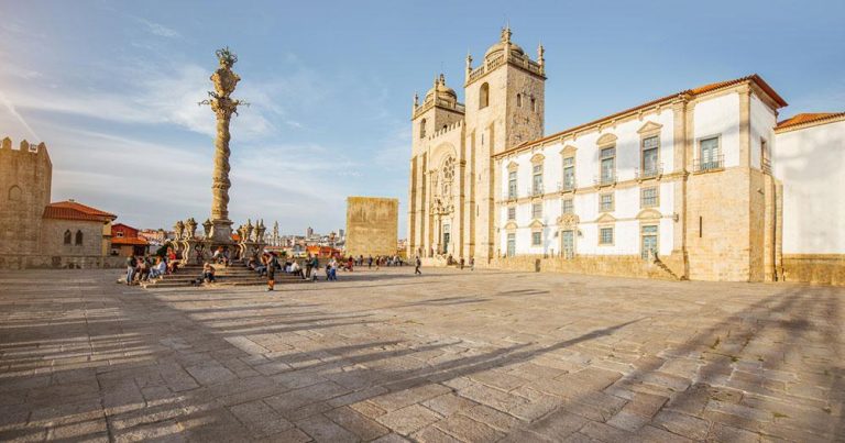 Porto - Se Catedral - bei Reisemagazin Plus