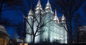 Salt Lake City - Der Salt Lake Tempel bei Nacht bei Reisemagazin Plus