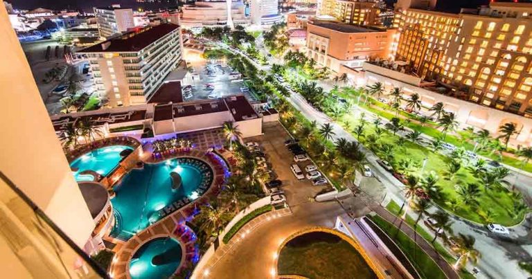 Cancun - Blick auf die Promenda von Cancun - bei Reisemagazin Plus