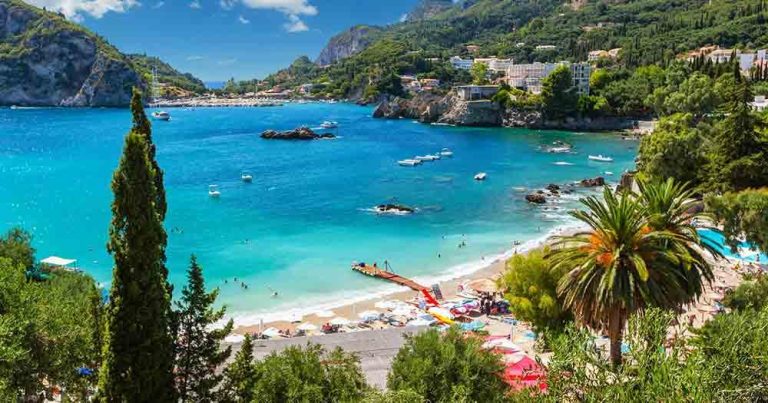 Korfu - traumhafter Ausblick auf das Meer - bei Reisemagazin Plus