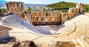 Athen - Blick auf das Amphitheater der Stadt bei Reisemagazin Plus