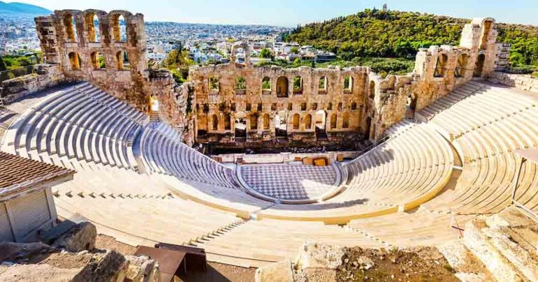 Athen - Blick auf das Amphitheater der Stadt - bei Reisemagazin Plus