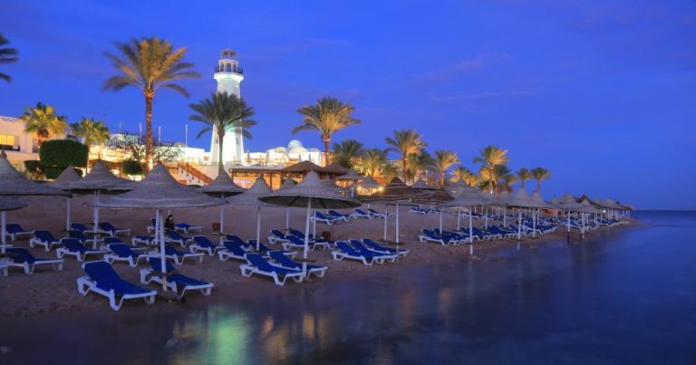 Sharm el Sheikh - Blick auf den Strand - bei Reisemagazin Plus