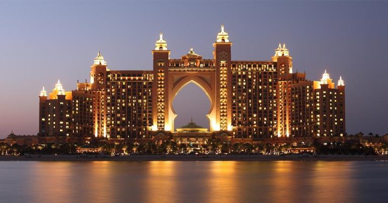 The Palm Jumeirah - Atlantis Hotel - bei Reisemagazin Plus