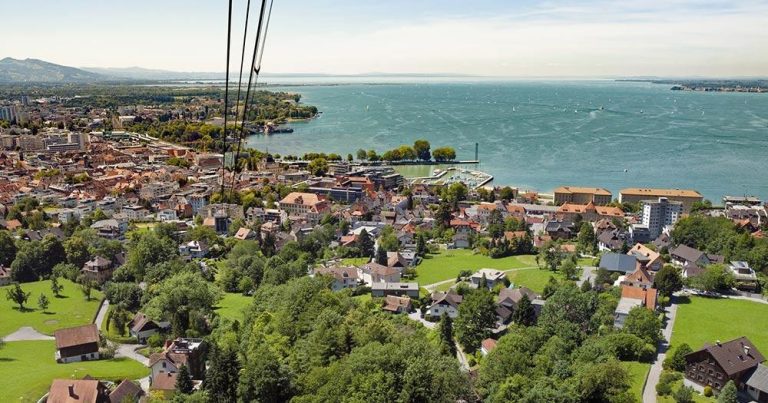 Bregenz / Panoramablick über Bregenz - bei Reisemagazin Plus