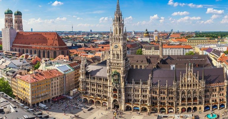 München - Marienplatz von München - bei Reisemagazin Plus