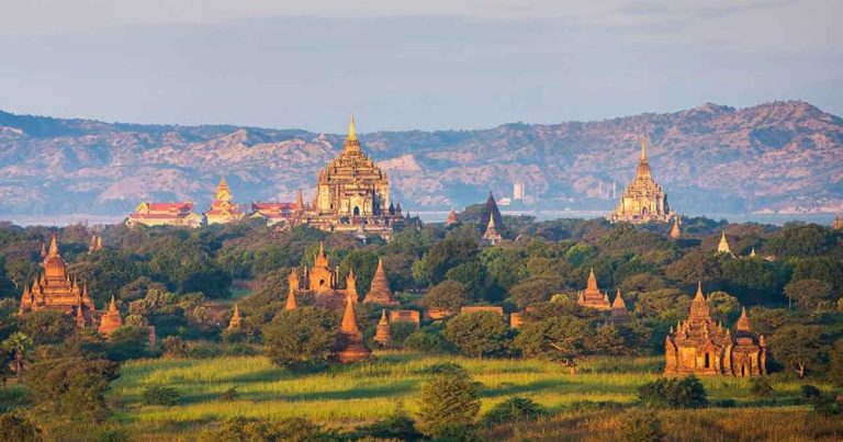 Myanmar - antike Pagoden - bei Reisemagazin Plus