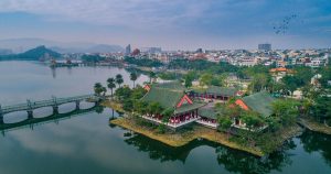 Kaohsiung - Antiker Temple am See bei Reisemagazin Plus
