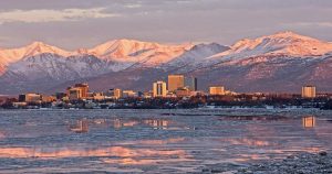 Alaska - Die Anchorage Skyline bei Reisemagazin Plus