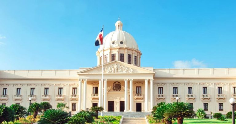 Santo Domingo - National Palace - bei Reisemagazin Plus