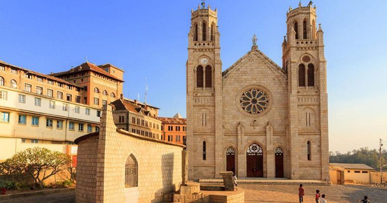 Antananarivo - Andohalo Kathedrale