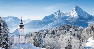 Berchtesgarden - Winterlicher Blick auf Maria Germ bei Reisemagazin Plus