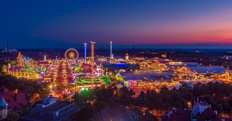 Oktoberfest - Nächtliches Leuchten