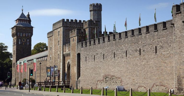 Cardiff - Burgmauer
