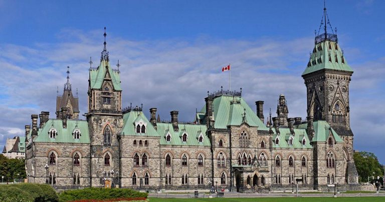 Ottawa - Parlament - bei Reisemagazin Plus