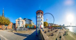 Düsseldorf - Rheinpromenade bei Reisemagazin Plus