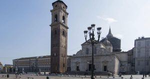 Turin - Piazza San Giovanni bei Reisemagazin Plus