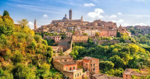 Siena - Skyline der Stadt bei Reisemagazin Plus